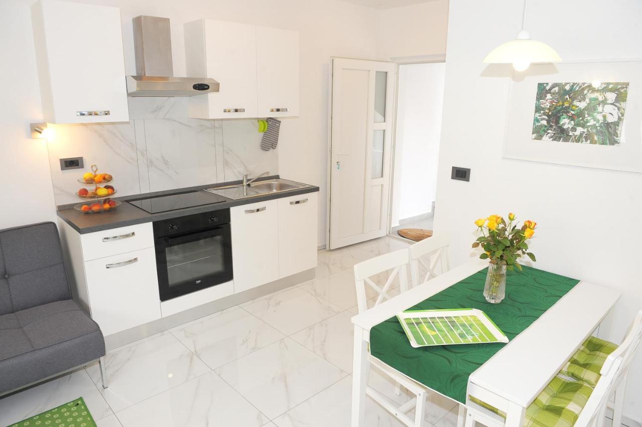 Ondina Apartments بولا المظهر الخارجي الصورة