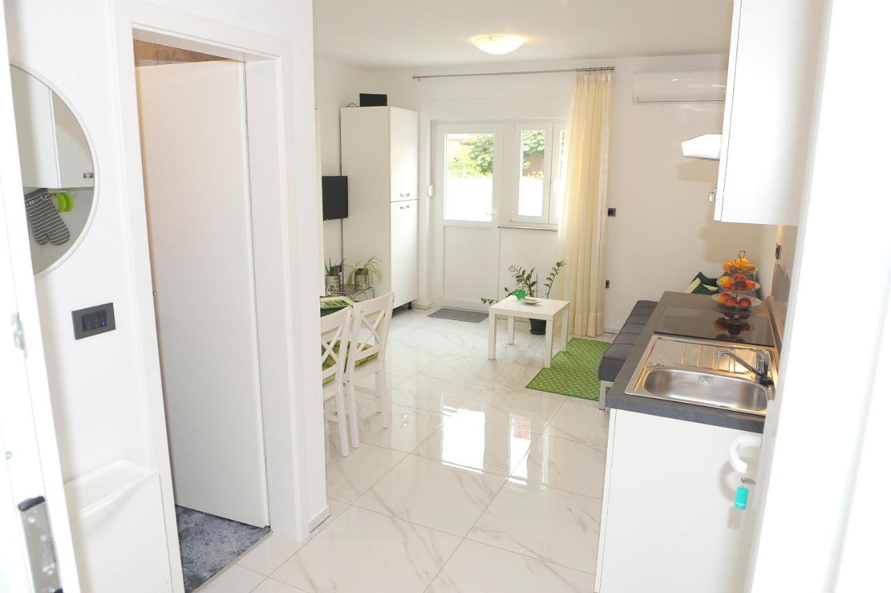 Ondina Apartments بولا المظهر الخارجي الصورة
